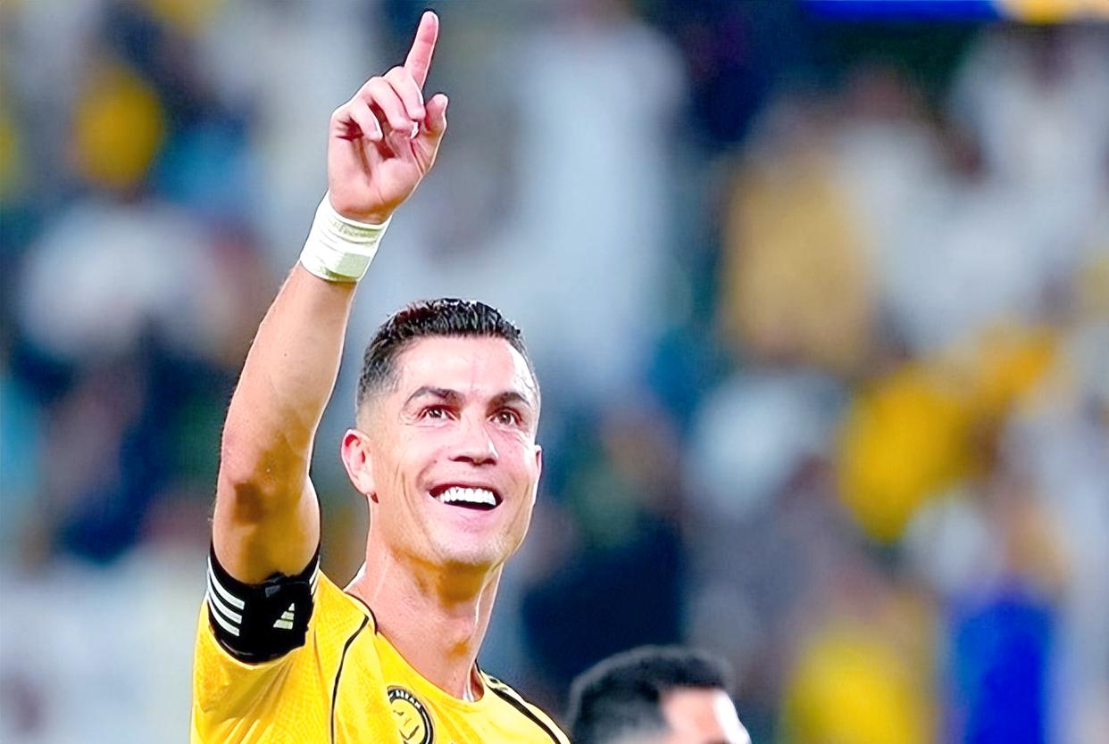 关于纽约尼克斯止住颓势备战NBA总决赛C罗在切尔西比赛中赛况扑朔迷离，现场解说直呼：纽约尼克斯冲刺阶段临场应变的信息